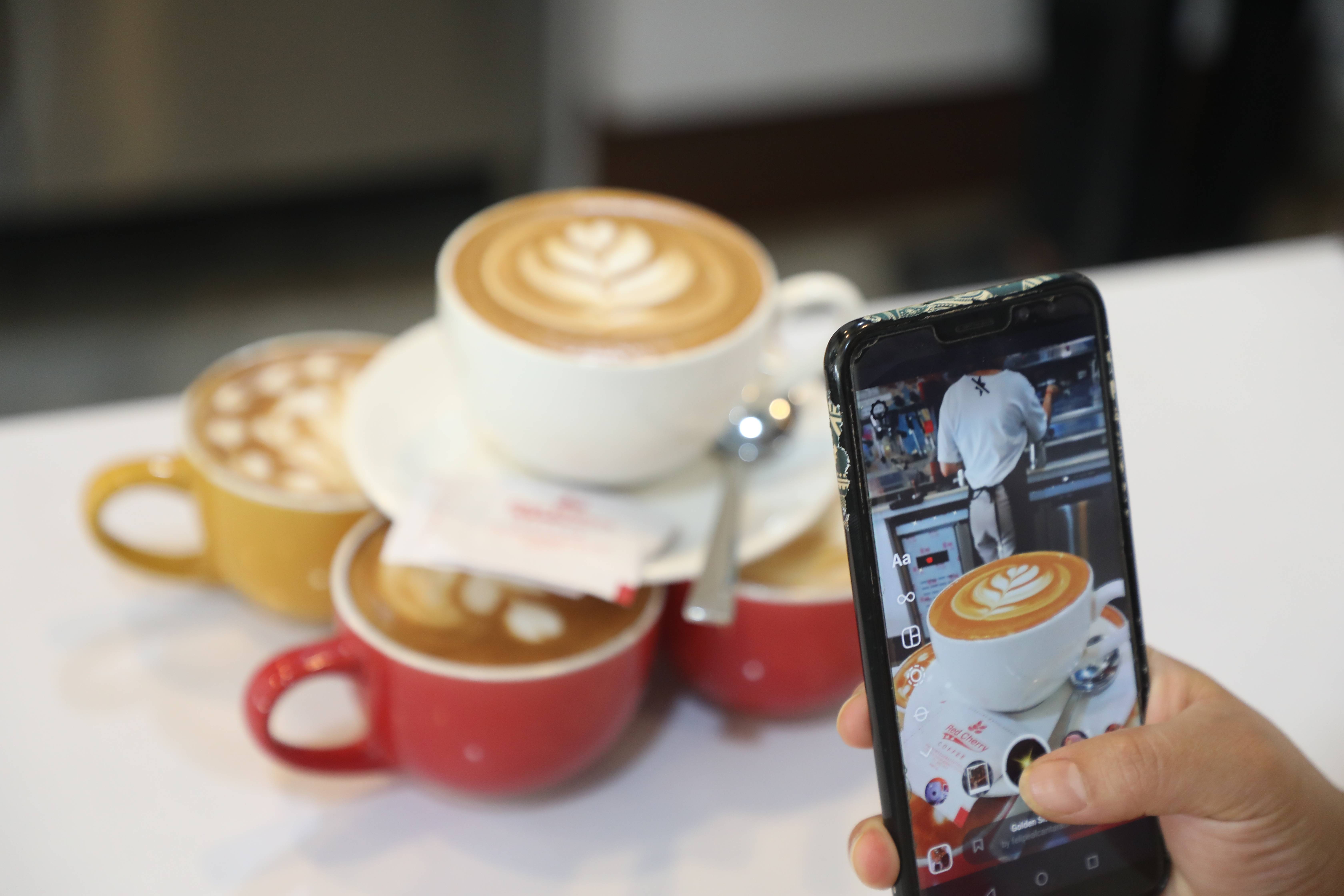 Multiple Latte Art Cups